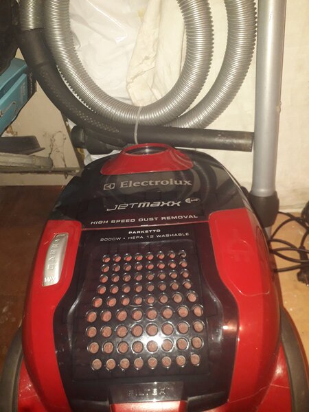 Aspirator Electrolux.