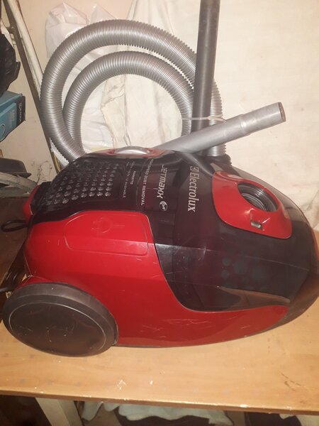 Aspirator Electrolux.