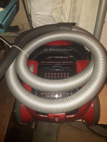 Aspirator Electrolux.